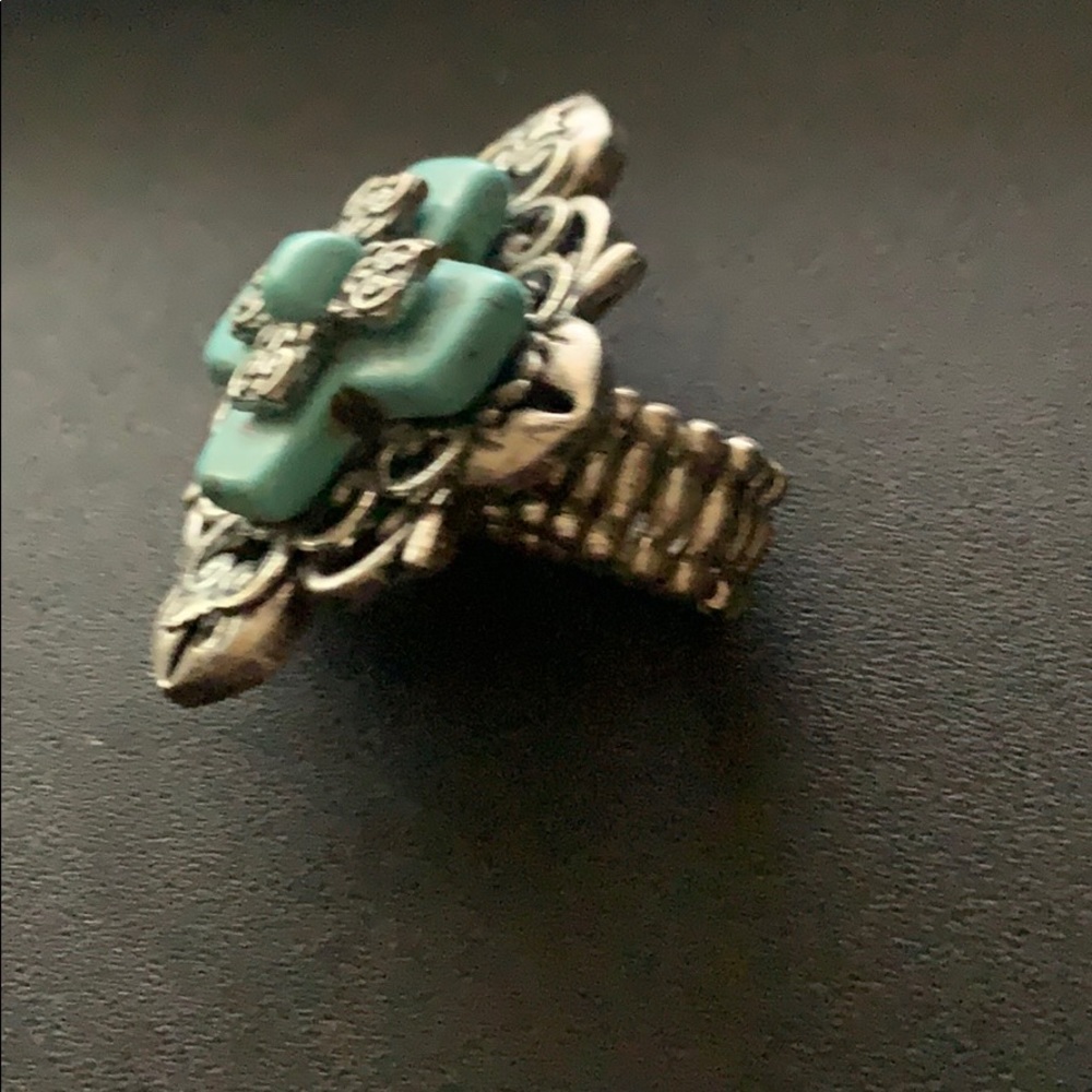 Ring - Picture 3 of 4